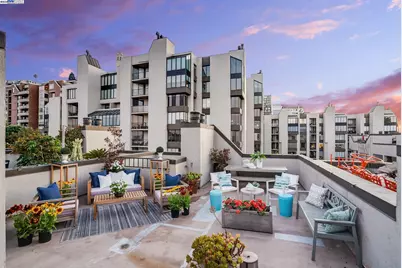 156 Lombard St #28, San Francisco, CA 94111 - Photo 1