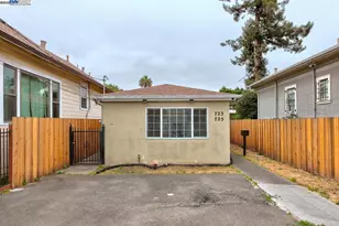 723 Apgar St, Oakland, CA 94609 - Photo 1