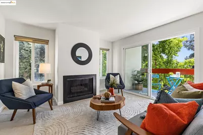 288 Whitmore St #202, Oakland, CA 94611 - Photo 1