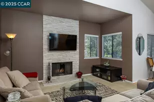 1086 Maywood Ln, Martinez, CA 94553 - Photo 1