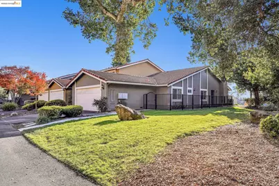 21 Ironwood, Oakland, CA 94605 - Photo 1