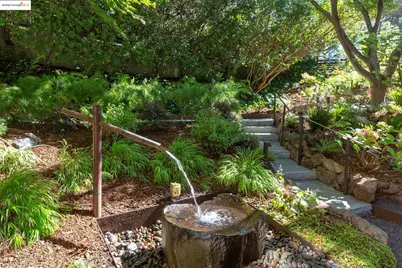 369 Hampton Rd, Piedmont, CA 94611 - Photo 1