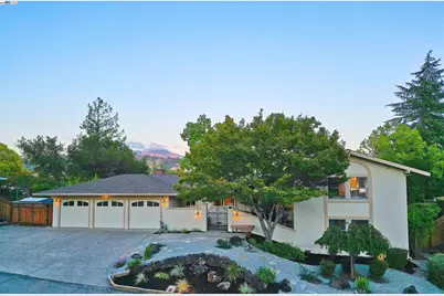 143 Valley Oaks Dr, Alamo, CA 94507 - Photo 1