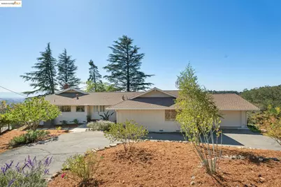 2 Graham Place, Oakland, CA 94619 - Photo 1