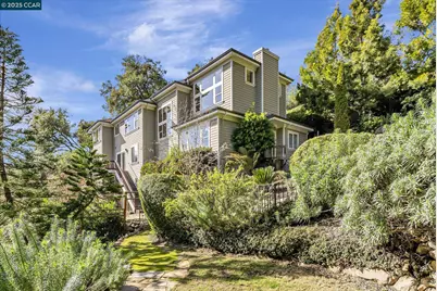 4 Berrybrook Hollow, Orinda, CA 94563 - Photo 1