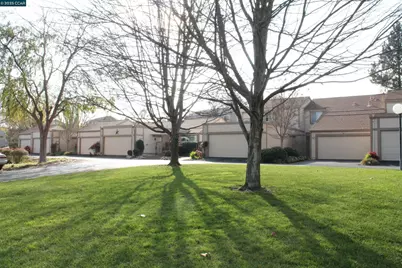 209 Valley Oak Plz, Martinez, CA 94553 - Photo 1