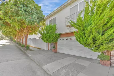 750 Mansell St, San Francisco, CA 94134 - Photo 1