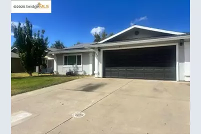 359 Pecan Dr, Ripon, CA 95366 - Photo 1