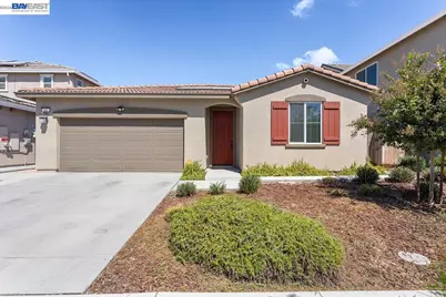 407 Sacramento St, Lathrop, CA 95330 - Photo 1