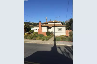 500 Fortuna Ave, San Leandro, CA 94577 - Photo 1