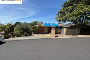 11201 Lochard St, Oakland, CA 94605 - Photo 1