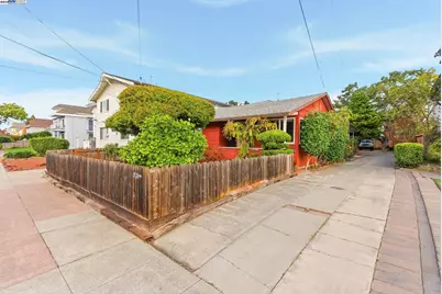 2133 Clinton Ave, Alameda, CA 94501 - Photo 1