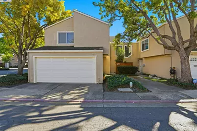 93 Cassia Dr, Hayward, CA 94544 - Photo 1
