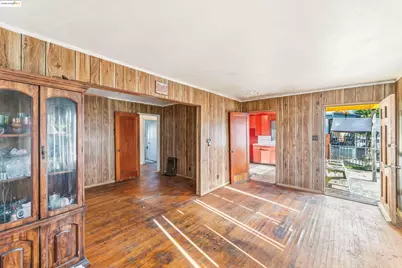 1257 104th Avenue, Oakland, CA 94603 - Photo 1