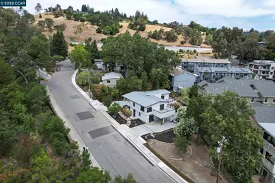 946 Risa Rd #A, Lafayette, CA 94549 - Photo 1