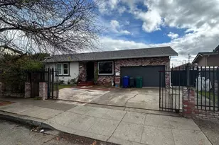 1712 73rd Ave, Oakland, CA 94621 - Photo 1