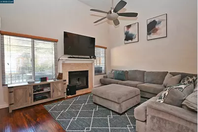 2514 Fern Leaf Ln, Martinez, CA 94553 - Photo 1