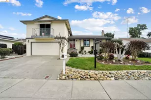 136 Marco Ln, Vacaville, CA 95688 - Photo 1