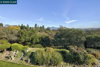 1429 Skycrest Dr #5, Walnut Creek, CA 94595 - Photo 1