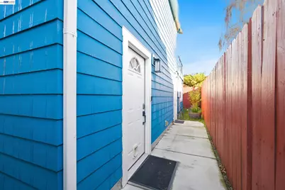 820 46th St., Oakland, CA 94608 - Photo 1