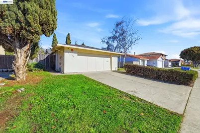 32533 Regents Blvd, Union City, CA 94587 - Photo 1