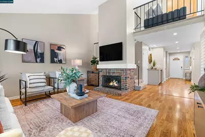582 La Corso Dr, Walnut Creek, CA 94598 - Photo 1