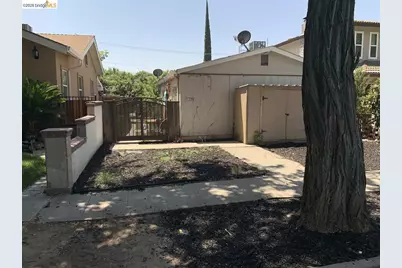 124 8th St #B, Tracy, CA 95376 - Photo 1