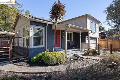 9600 Golf Links, Oakland, CA 94605 - Photo 1