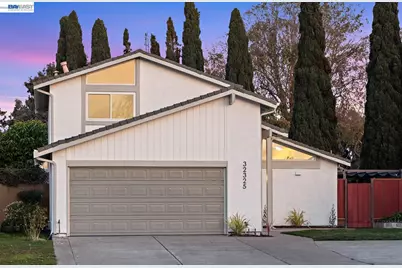 32325 Pegasus Ct, Union City, CA 94587 - Photo 1