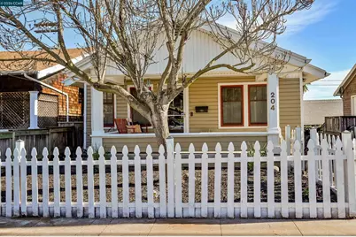 204 Alameda St, Vallejo, CA 94590 - Photo 1