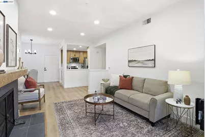 601 Arcadia Ter #102, Sunnyvale, CA 94085 - Photo 1