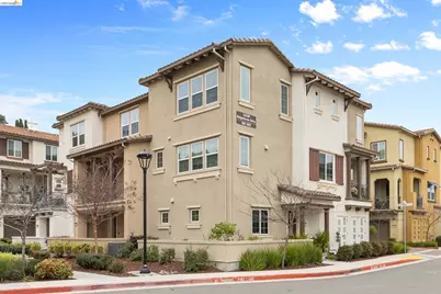 16330 Ridgehaven Dr #UNIT 802, Castro Valley, CA 94578 - Photo 1