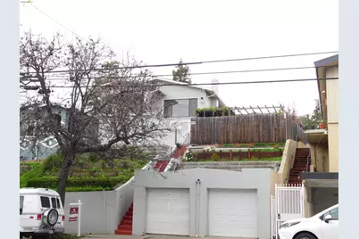 2912 Macarthur Blvd, Oakland, CA 94602 - Photo 1