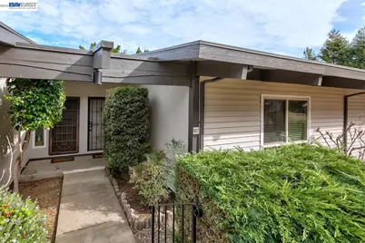 19100 Crest #107, Castro Valley, CA 94546 - Photo 1