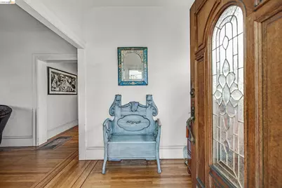 976 Park Street, Alameda, CA 94501 - Photo 1