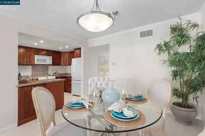1525 Canyonwood Ct #4, Walnut Creek, CA 94595 - Photo 1