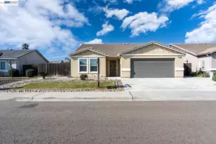 336 Solano St, Madera, CA 93638 - Photo 1