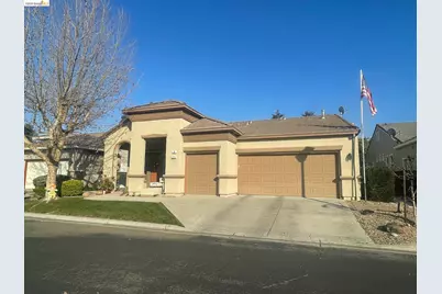 92 Liberty Ln, Brentwood, CA 94513 - Photo 1