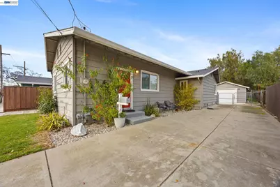 560 M St, Livermore, CA 94551 - Photo 1