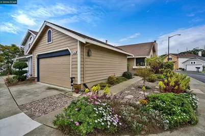 1286 Clarke Ln, Alameda, CA 94502 - Photo 1
