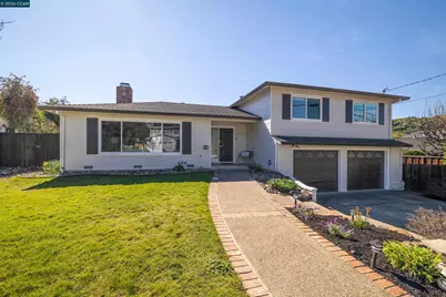 1020 Sanders Dr, Moraga, CA 94556 - Photo 1