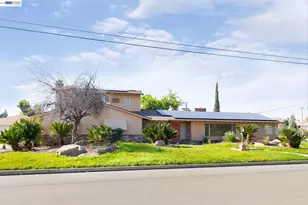 805 Lyon Ave, Sanger, CA 93657 - Photo 1