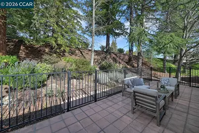 2717 Ptarmigan Dr #2, Walnut Creek, CA 94595 - Photo 1