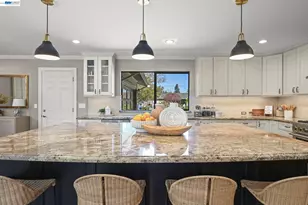 181 Paraiso Dr, Danville, CA 94526 - Photo 1