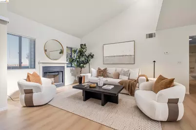 214 Apollo #3, Hercules, CA 94547 - Photo 1