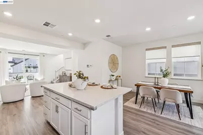 28957 Ashwell Ave, Hayward, CA 94544 - Photo 1