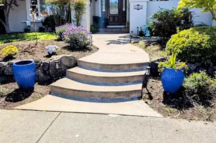 24 Barcelona Ct, Danville, CA 94526 - Photo 1