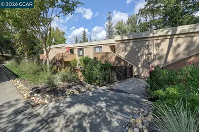 1136 Rockledge Ln #6, Walnut Creek, CA 94595 - Photo 1