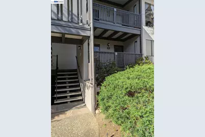 19100 Crest Ave #25, Castro Valley, CA 94546 - Photo 1
