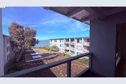 6 Captain Dr. #E428, Emeryville, CA 94608 - Photo 1